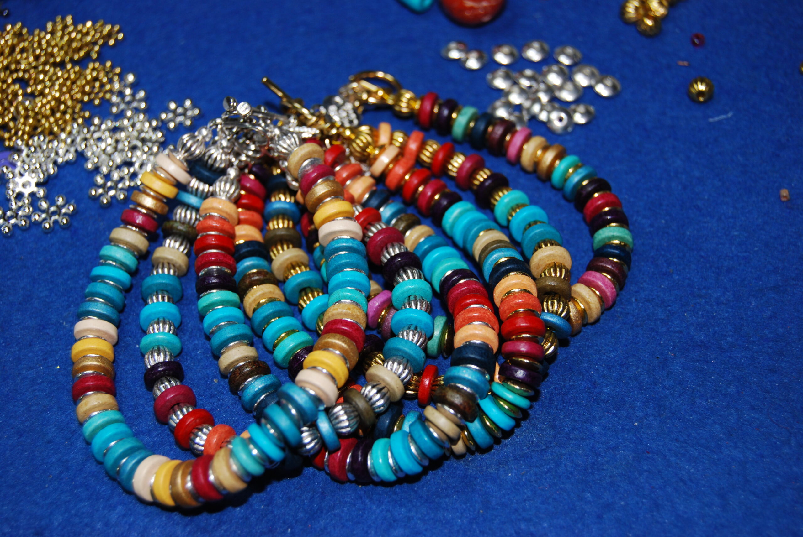 Ceramic disc bracelets in various colours - matching necklaces available in 8 different colourways - Image 10