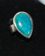 Chunky 70's style silver and Turquoise 'teardrop' ring, fabulous stone!